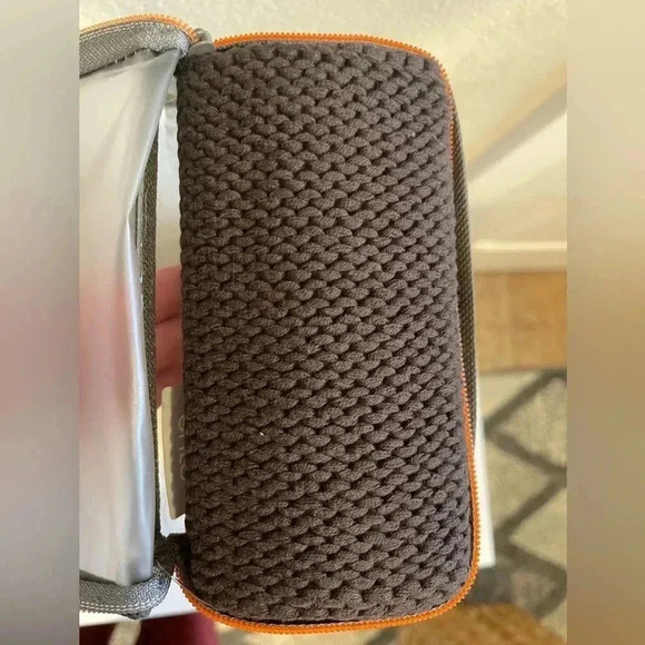 Knit brown Pillow shams set 26x26 - Picture 3 of 8